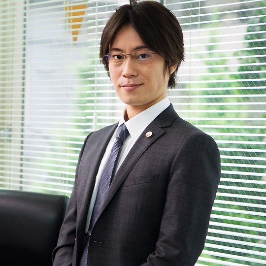 卯月総合法律事務所　代表弁護士　尾崎太朗